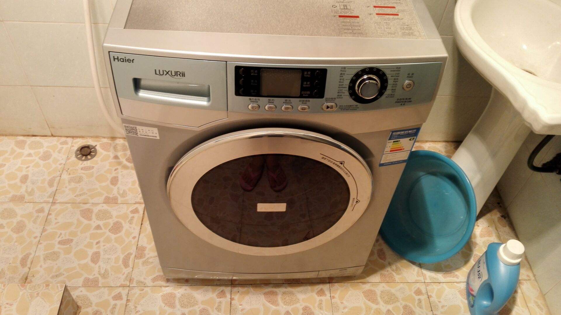 如何清洗全自动洗衣机