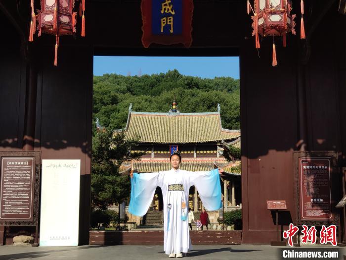 中國年輕一代“花式”接棒傳統文化傳承人