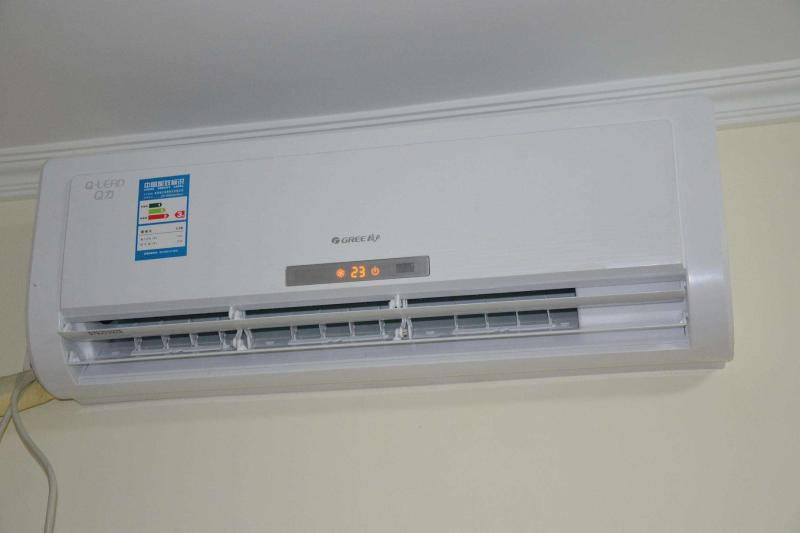 空调高压管热怎么回事
